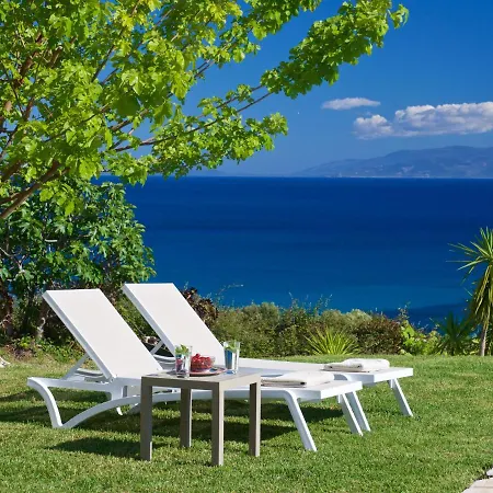 Trapezaki Villas, Seafront Vila Trapezaki (Kefalonia)