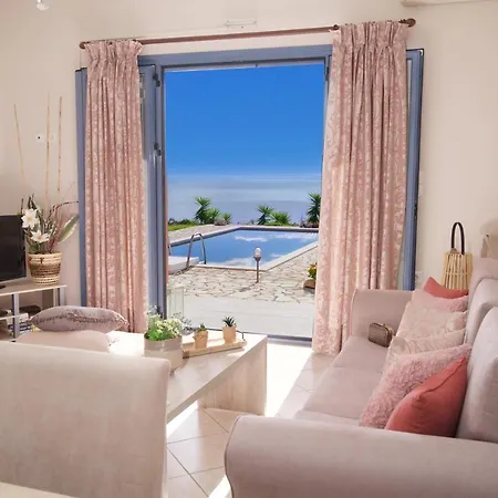 Trapezaki Villas, Seafront Vila Trapezaki (Kefalonia)