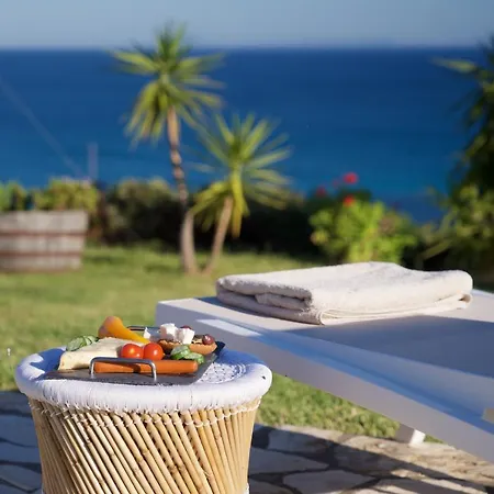 Trapezaki Villas, Seafront Vila