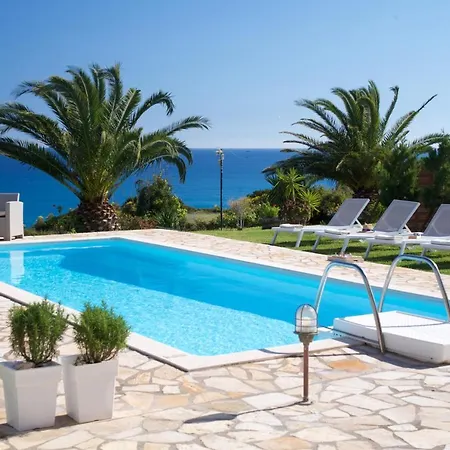 Trapezaki Villas, Seafront ترابيزاكي