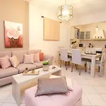 וילה Trapezaki Villas, Seafront טרפזאקי