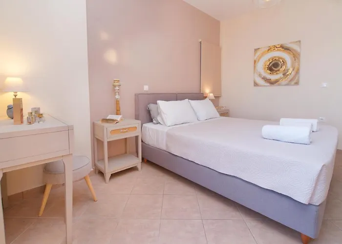 Trapezaki Villas, Seafront *