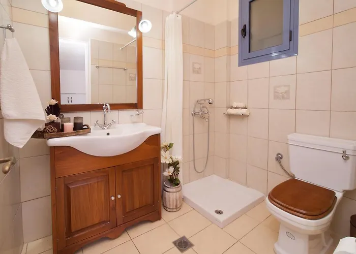 Trapezaki Villas, Seafront *