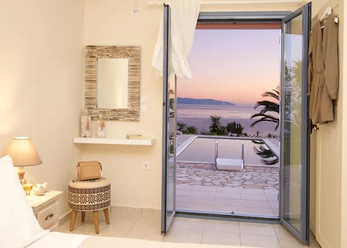 Villa Trapezaki Villas, Seafront