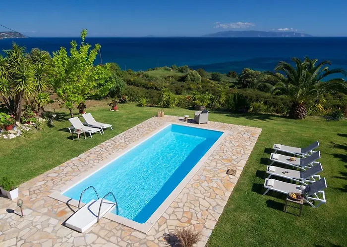 Villa Trapezaki Villas, Seafront *