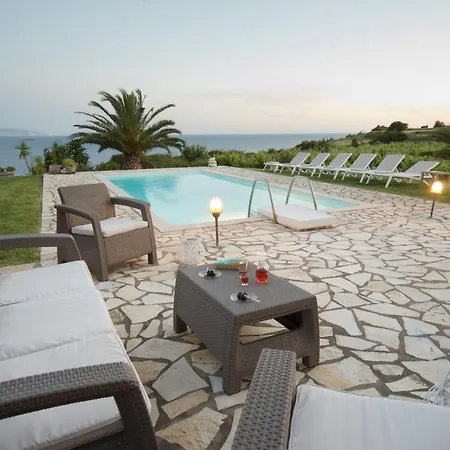 Trapezaki Villas, Seafront Villa Trapezaki (Kefalonia)